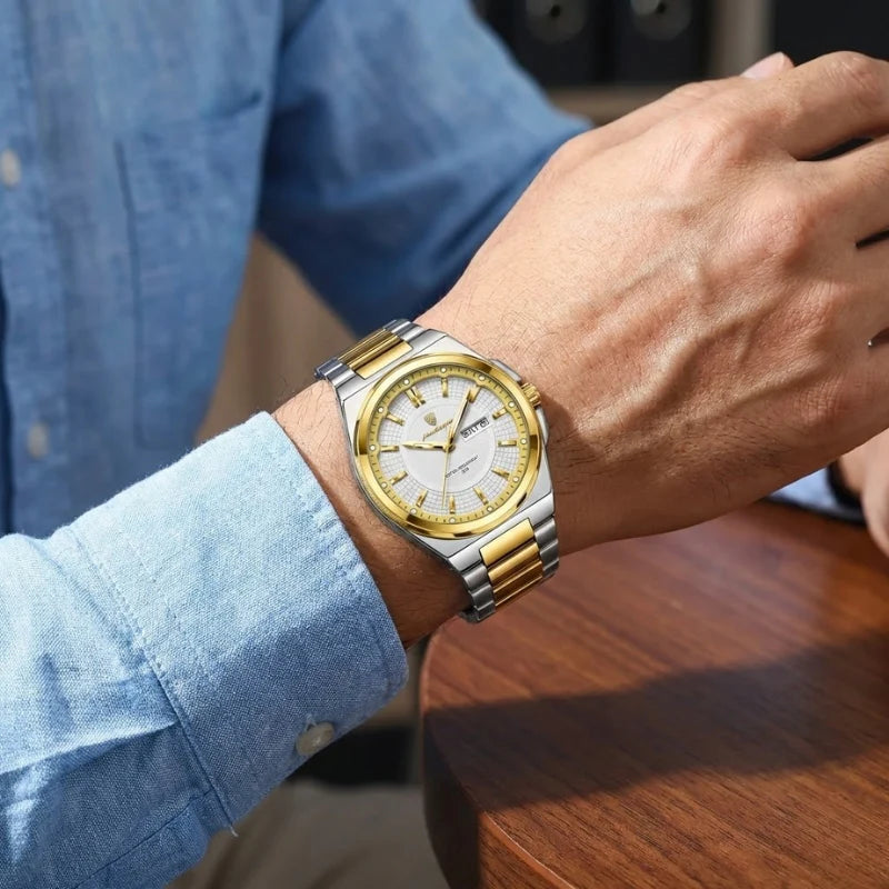 Poedagar White Gold Sovereign