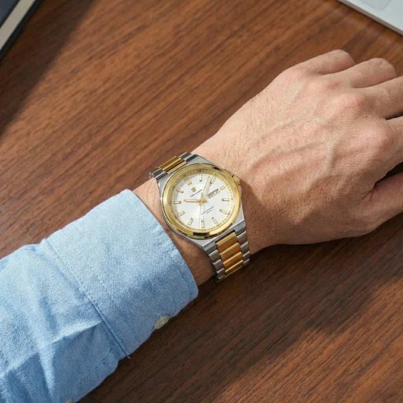 Poedagar White Gold Sovereign