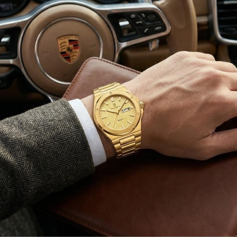 Poedagar Majesty Gold Watch