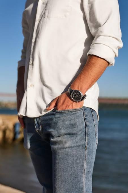 Cliente usando relógio Vallarino Watch